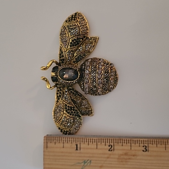 Statement Oversized Bee Brooch NWT - Picture 3 of 5